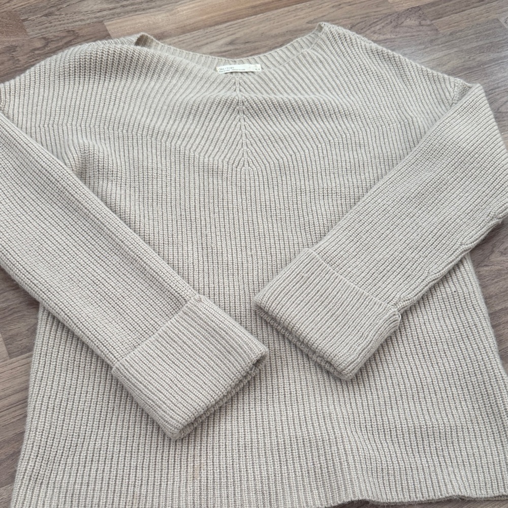 OAK + FORT Beige V-Neck Sweater oversized and cosy